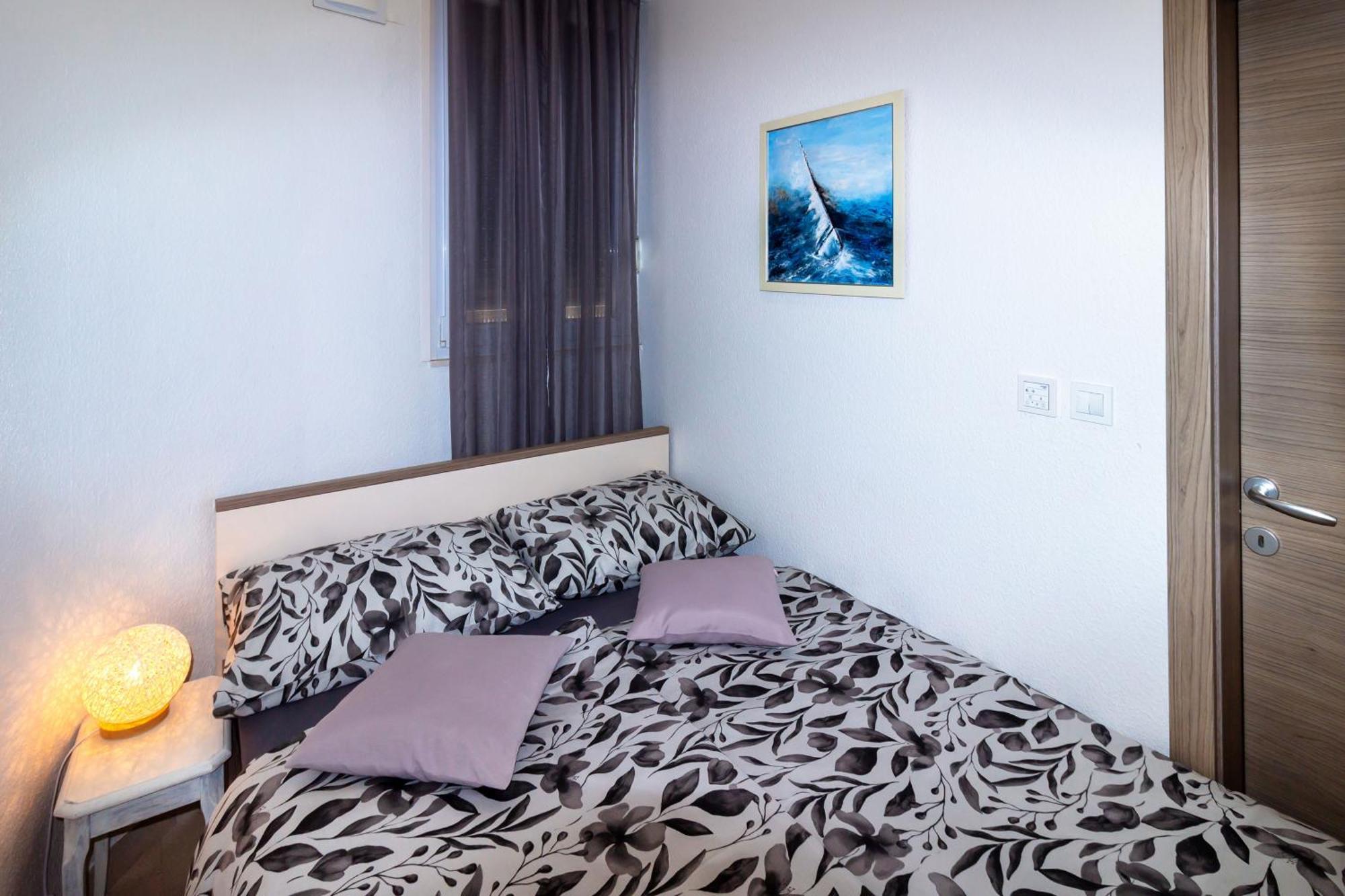 Moon Apartment Сплит Экстерьер фото